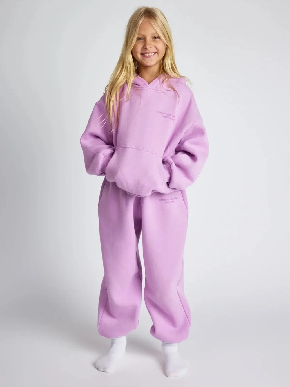 Brand New Comfrt Kids' Lilac Sweat Set. Size L.